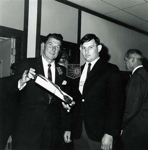 Image description is not available for 1967.017